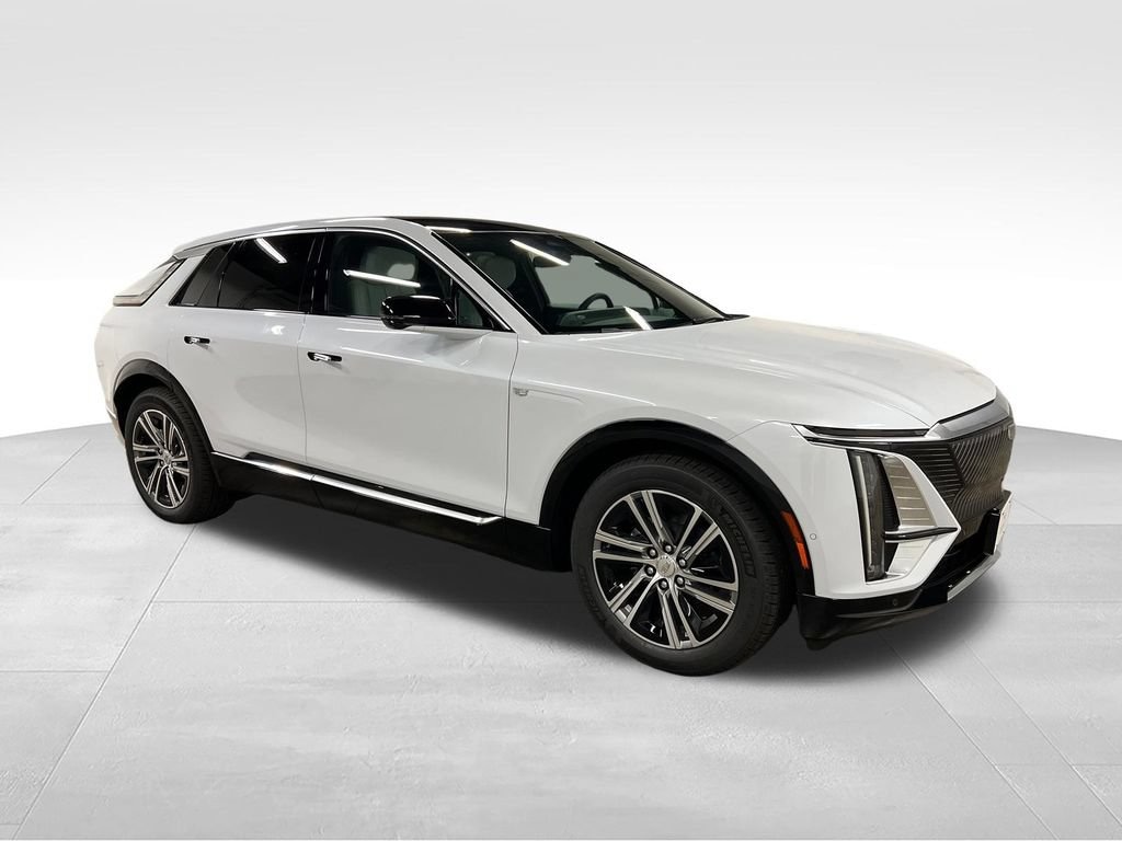 New 2026 CADILLAC LYRIQ Luxury SUV
