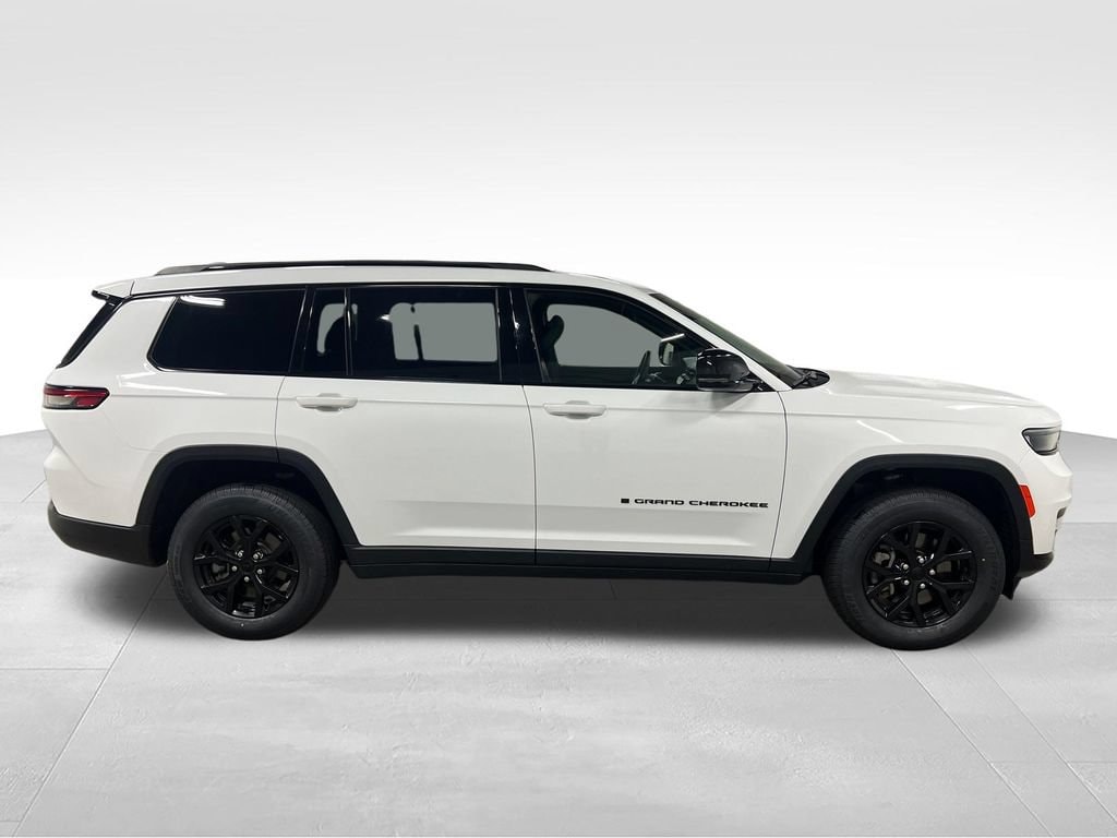 Used 2024 Jeep Grand Cherokee L Altitude 4x4 SUV