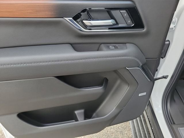 2026 GMC Yukon XL Denali - Photo 14