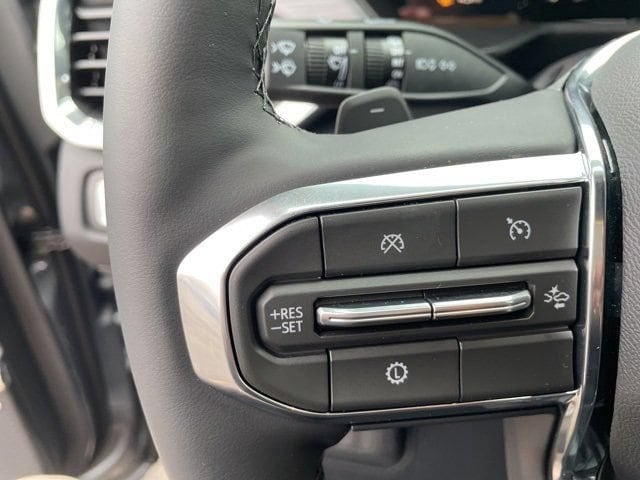 2026 GMC Acadia Elevation - Photo 17