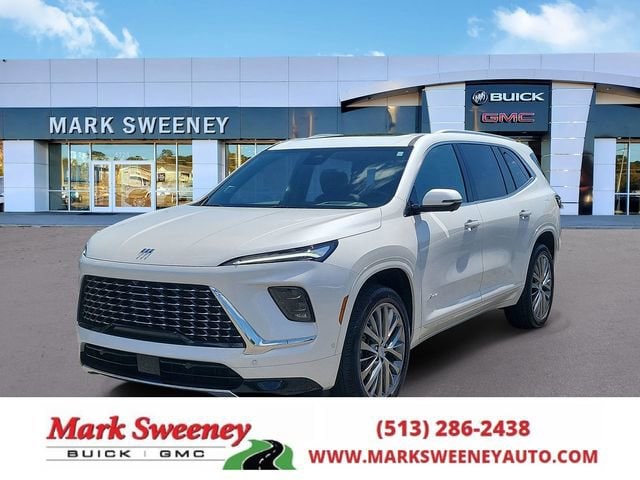 2025 Buick Enclave Avenir AWD's photo