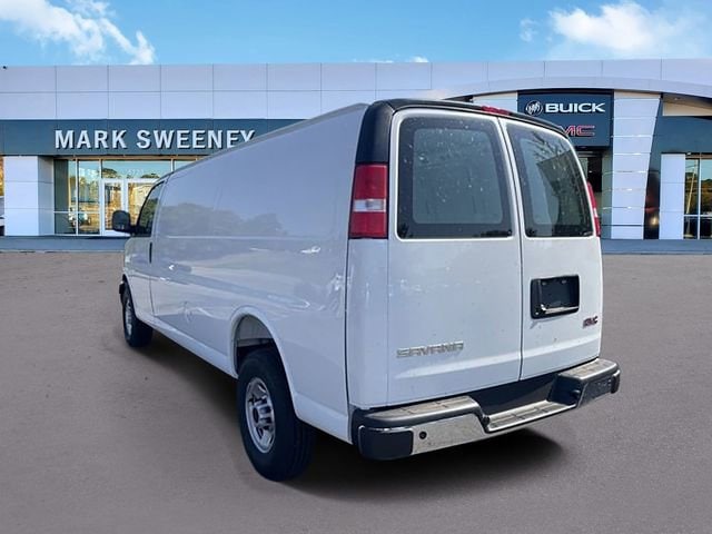 2025 GMC Savana Cargo Work Van - Photo 7