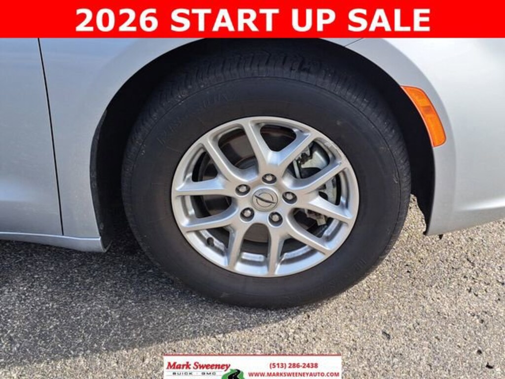 Used 2024 Chrysler Pacifica Touring L Van Passenger Van