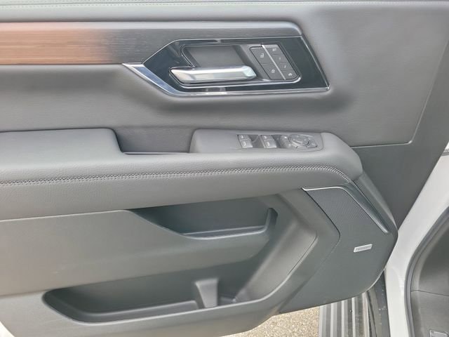 2026 GMC Yukon XL Denali - Photo 19
