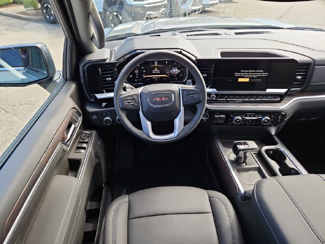 2026 GMC Sierra 1500 SLT - Photo 7