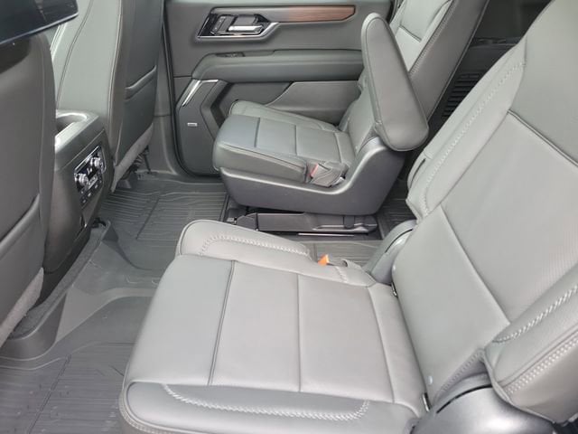 2026 GMC Yukon XL Denali - Photo 12