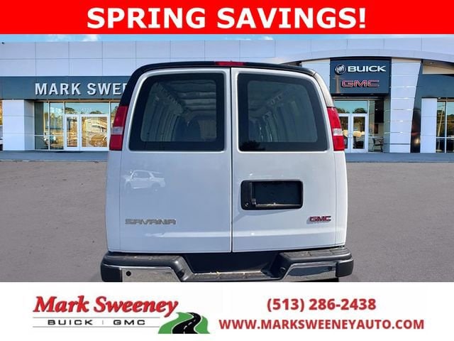 2025 GMC Savana Cargo Work Van - Photo 7