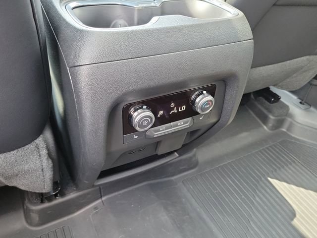 2026 GMC Acadia Elevation - Photo 12
