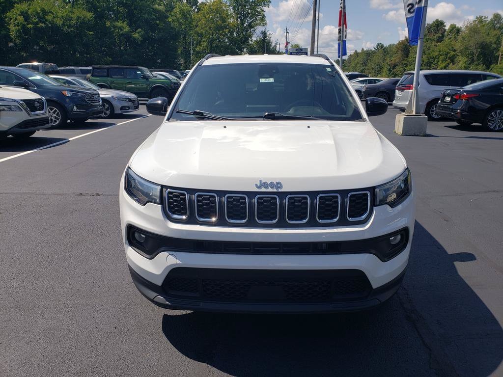 Used 2024 Jeep Compass Latitude SUV