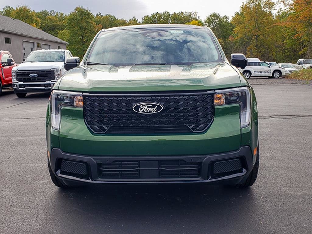 2025 Ford Maverick Lariat photo 2