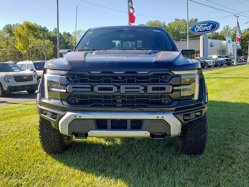 2025 Ford F-150 Raptor photo 2