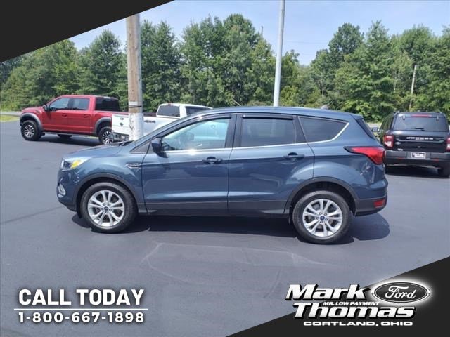 Used 2019 Ford Escape SE with VIN 1FMCU0GDXKUA31693 for sale in Cortland, OH