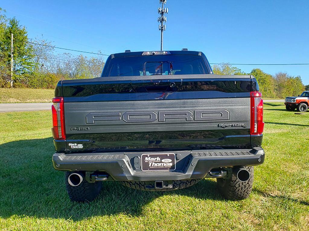 2025 Ford F-150 Raptor photo 4