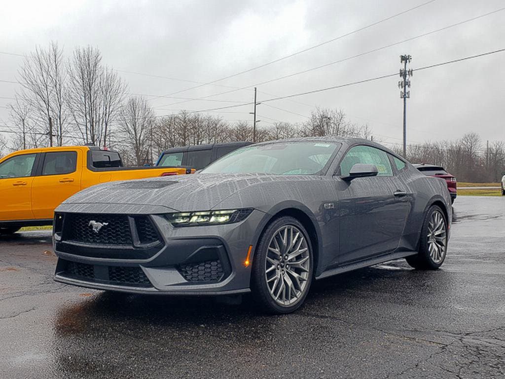 2025 Ford Mustang GT Premium's photo