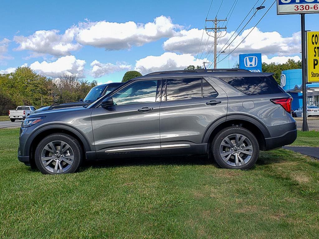 New 2025 Ford Explorer Active SUV
