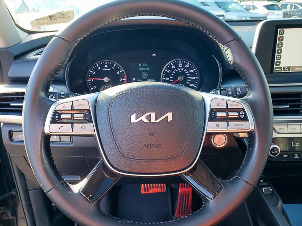 2022 Kia Telluride S - Photo 17