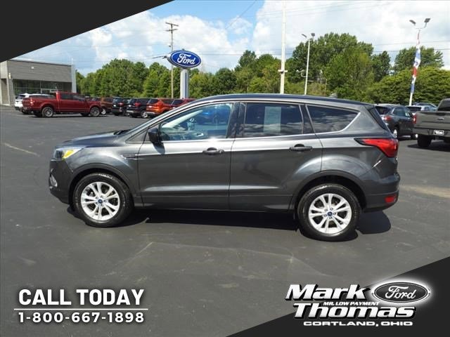 Used 2019 Ford Escape SE with VIN 1FMCU0GDXKUA32746 for sale in Cortland, OH