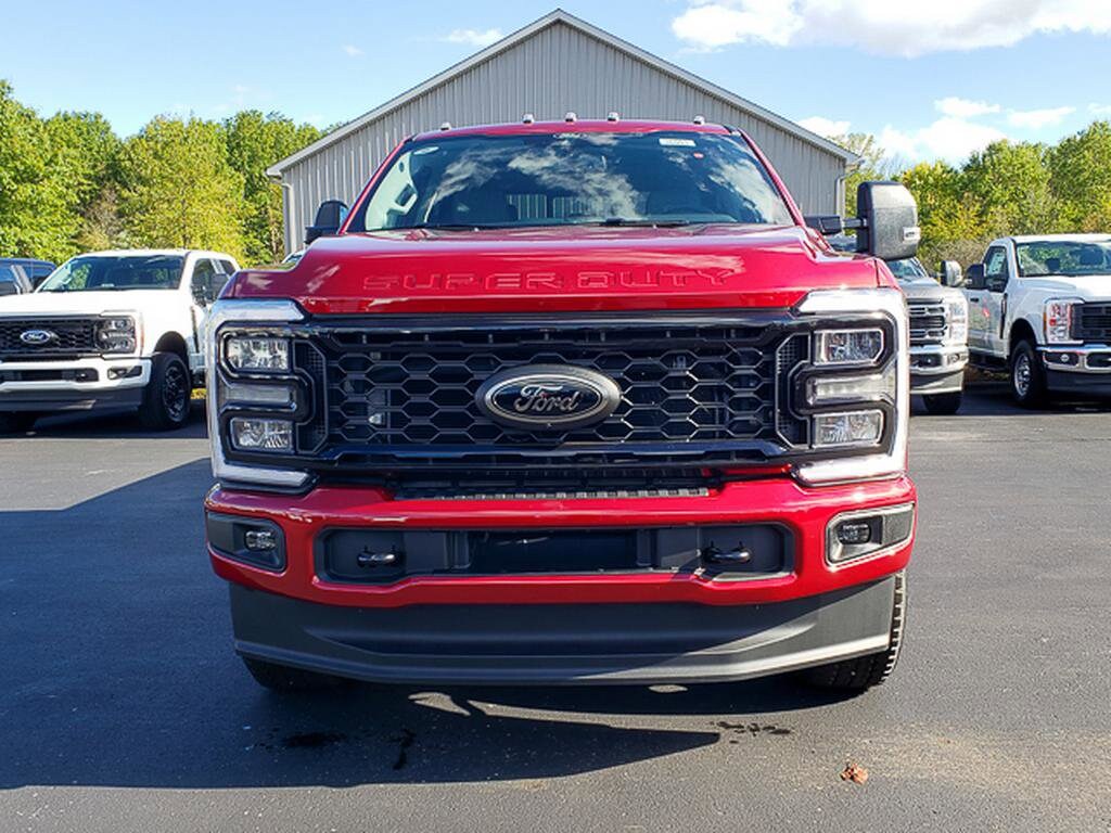 2026 Ford F-350 XLT photo 2