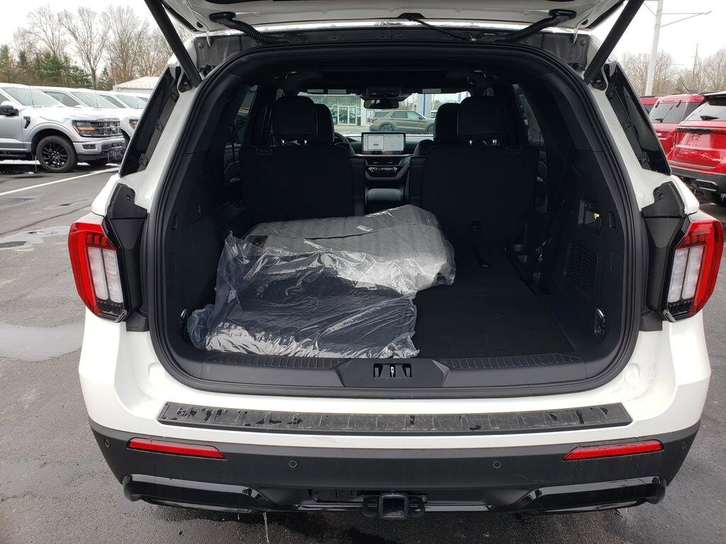 New 2026 Ford Explorer ST-Line SUV