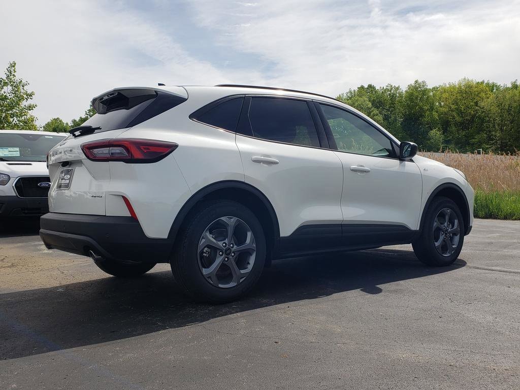 New 2026 Ford Escape ST-Line SUV