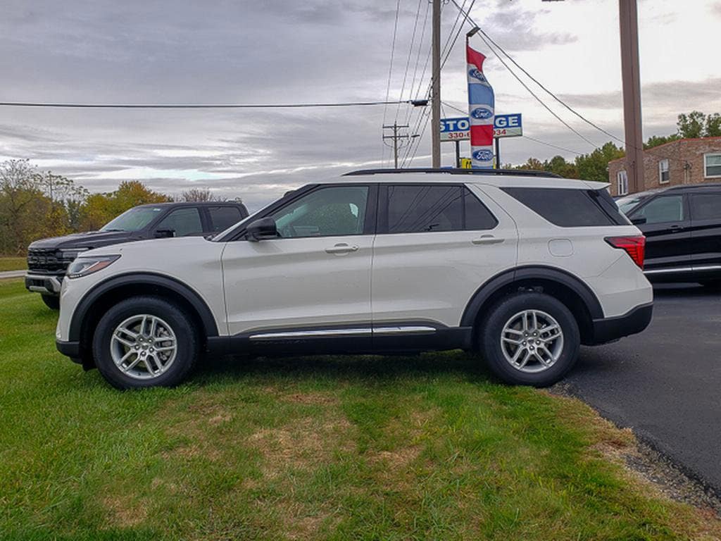 New 2025 Ford Explorer Active SUV