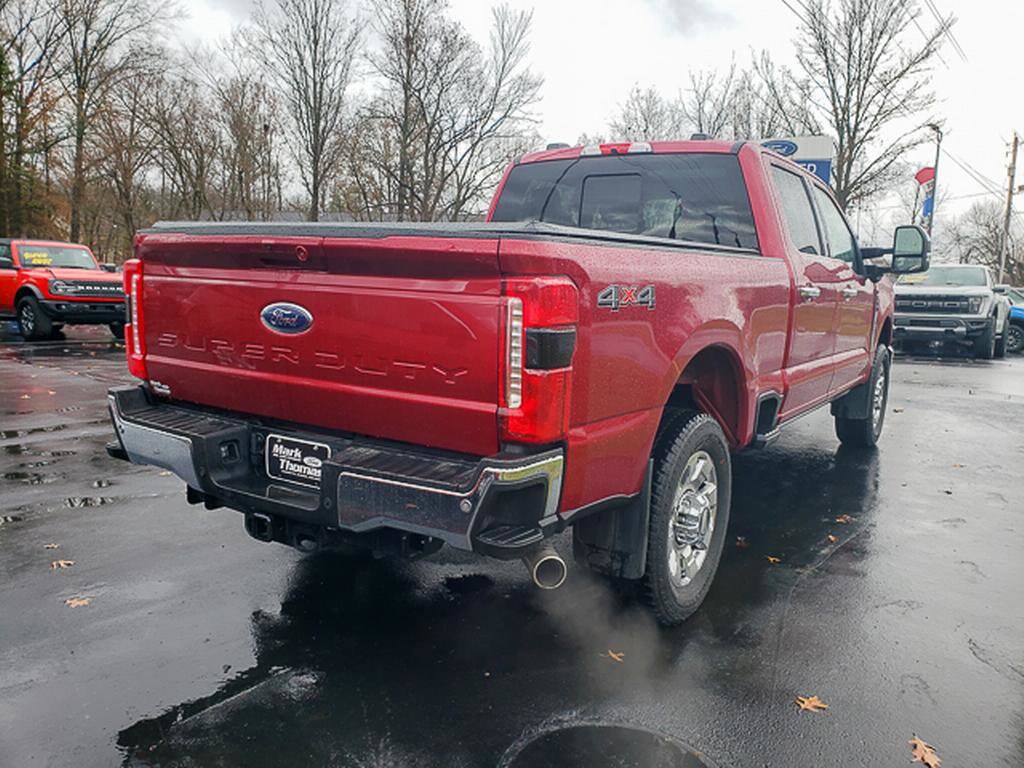 2025 Ford F-250 Lariat photo 4