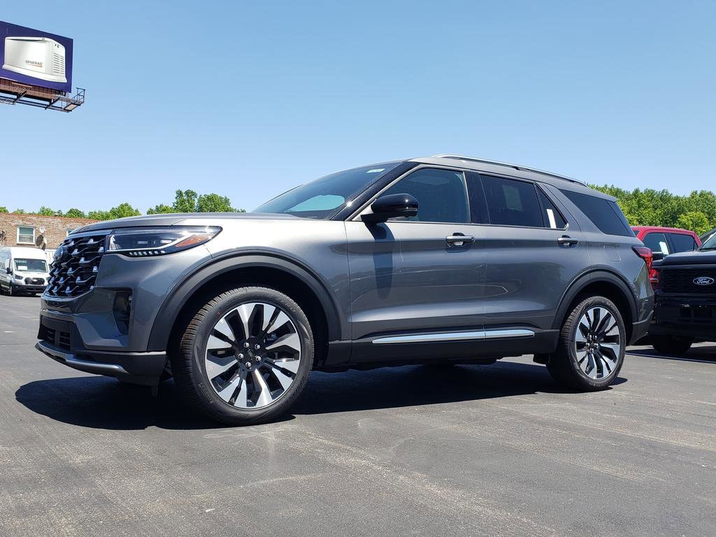 2026 Ford Explorer Platinum 4WD's photo