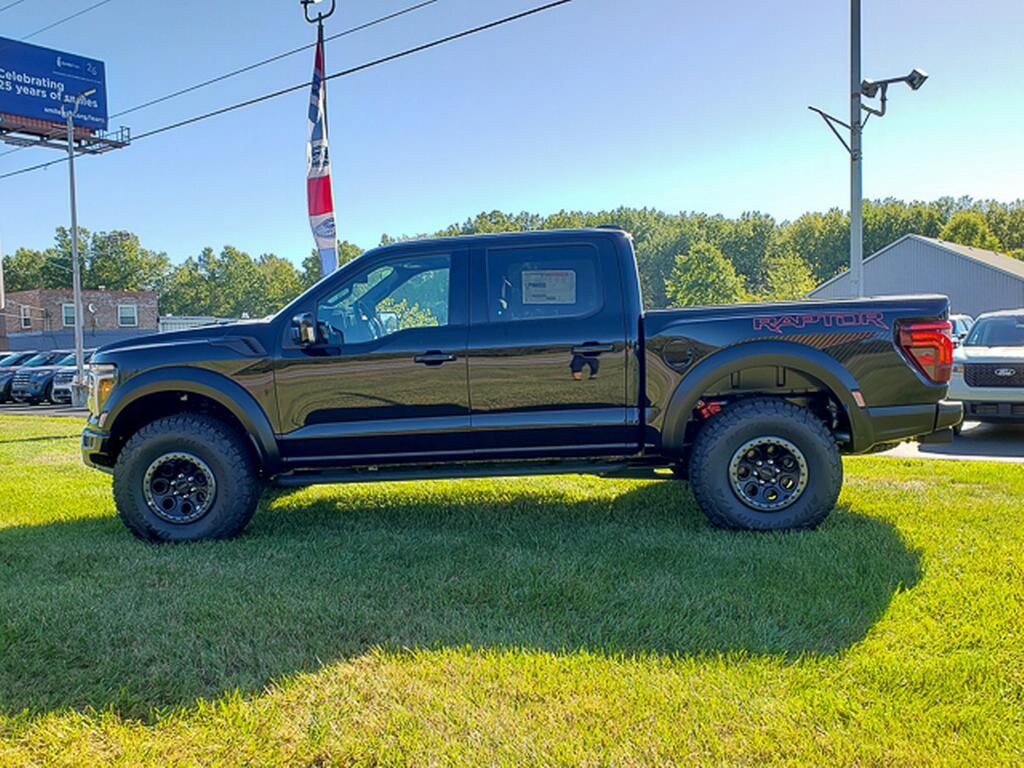 2025 Ford F-150 Raptor photo 3