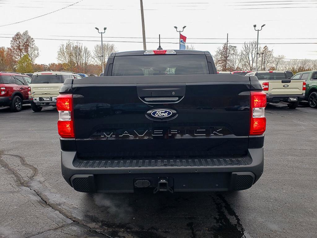 2025 Ford Maverick XLT photo 3