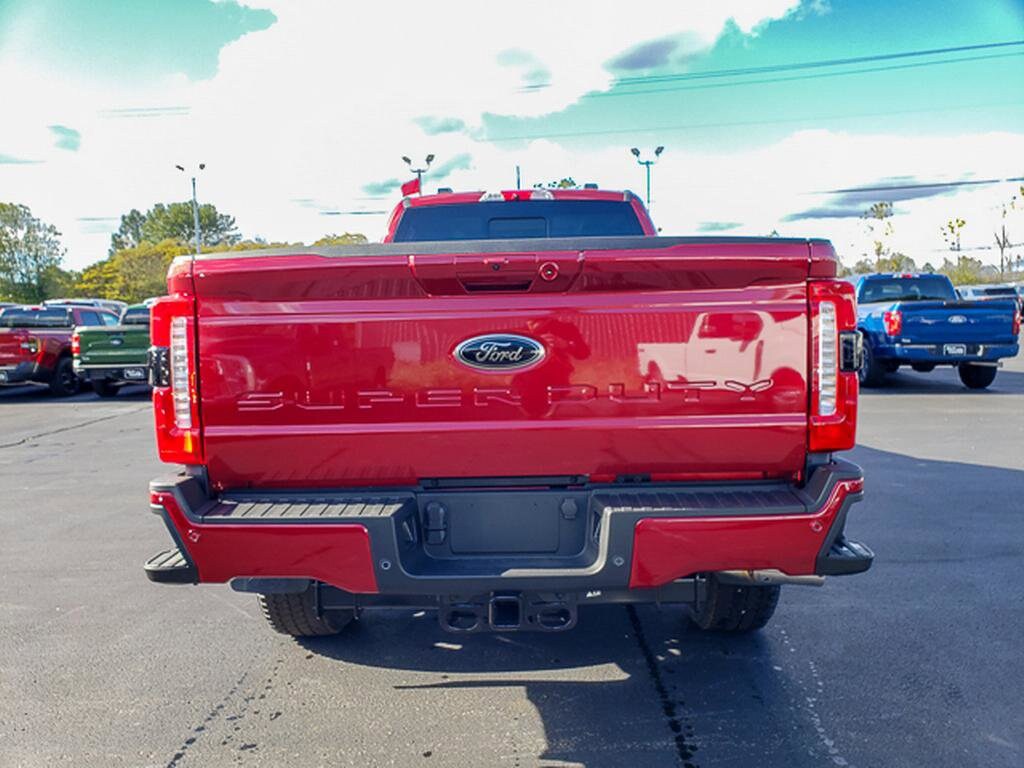 2026 Ford F-350 XLT photo 4