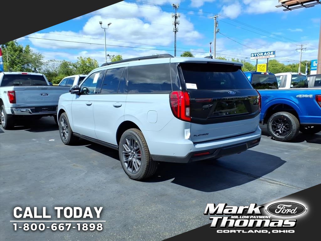 2025 Ford Expedition Platinum photo 2