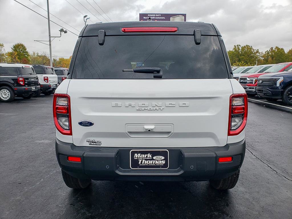 2025 Ford Bronco Sport Outer Banks photo 3