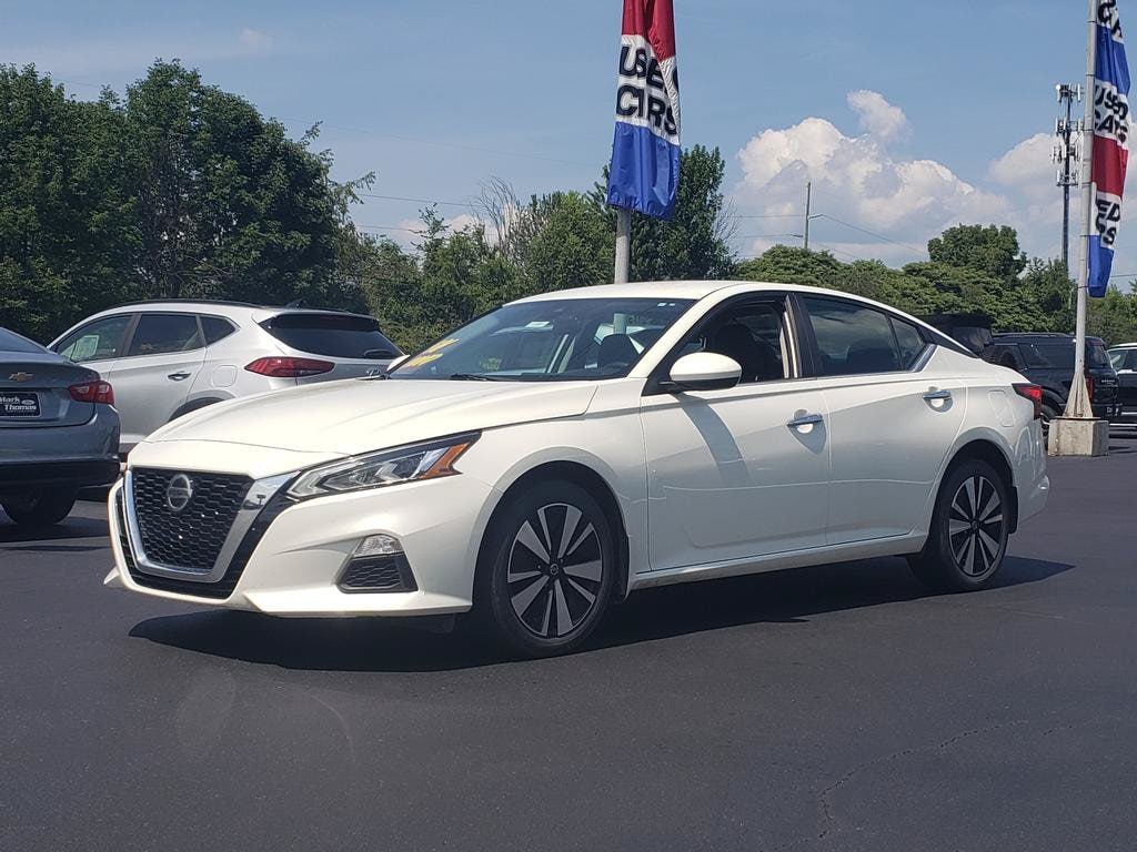Used 2021 Nissan Altima SV Sedan