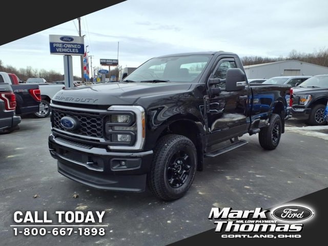 2024 Ford F-350 Super Duty XL's photo