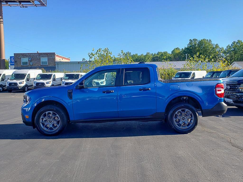 2025 Ford Maverick XLT photo 3