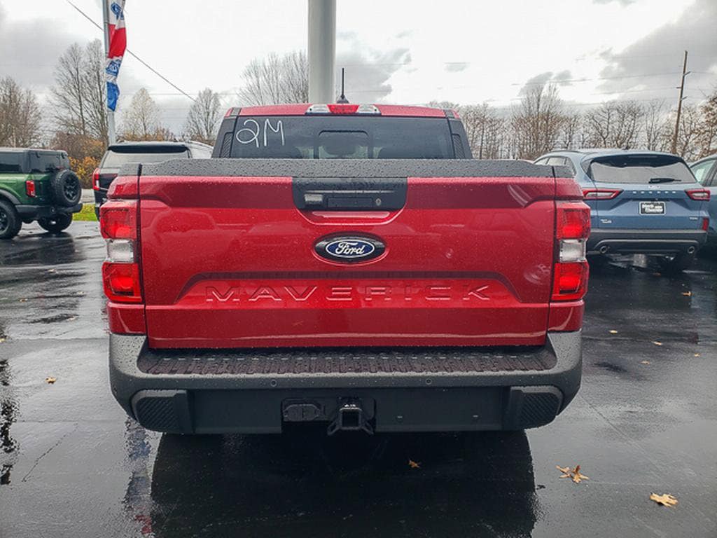 New 2025 Ford Maverick Hybrid LARIAT TRUCK