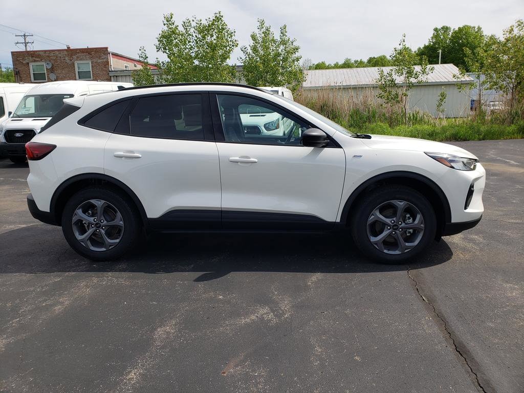 New 2026 Ford Escape ST-Line SUV