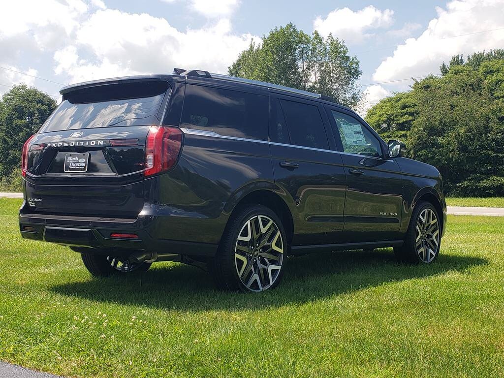 New 2027 Ford Expedition Platinum