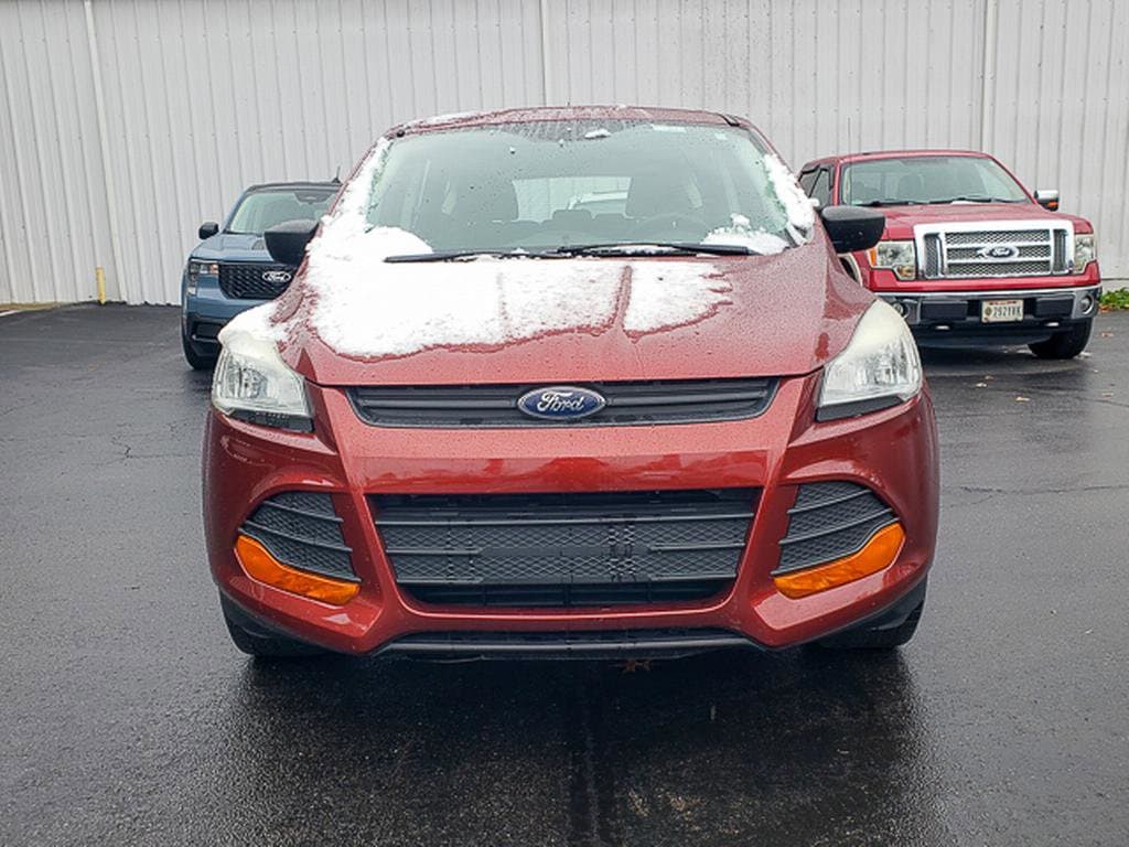 Used 2015 Ford Escape S with VIN 1FMCU0F72FUB91438 for sale in Cortland, OH