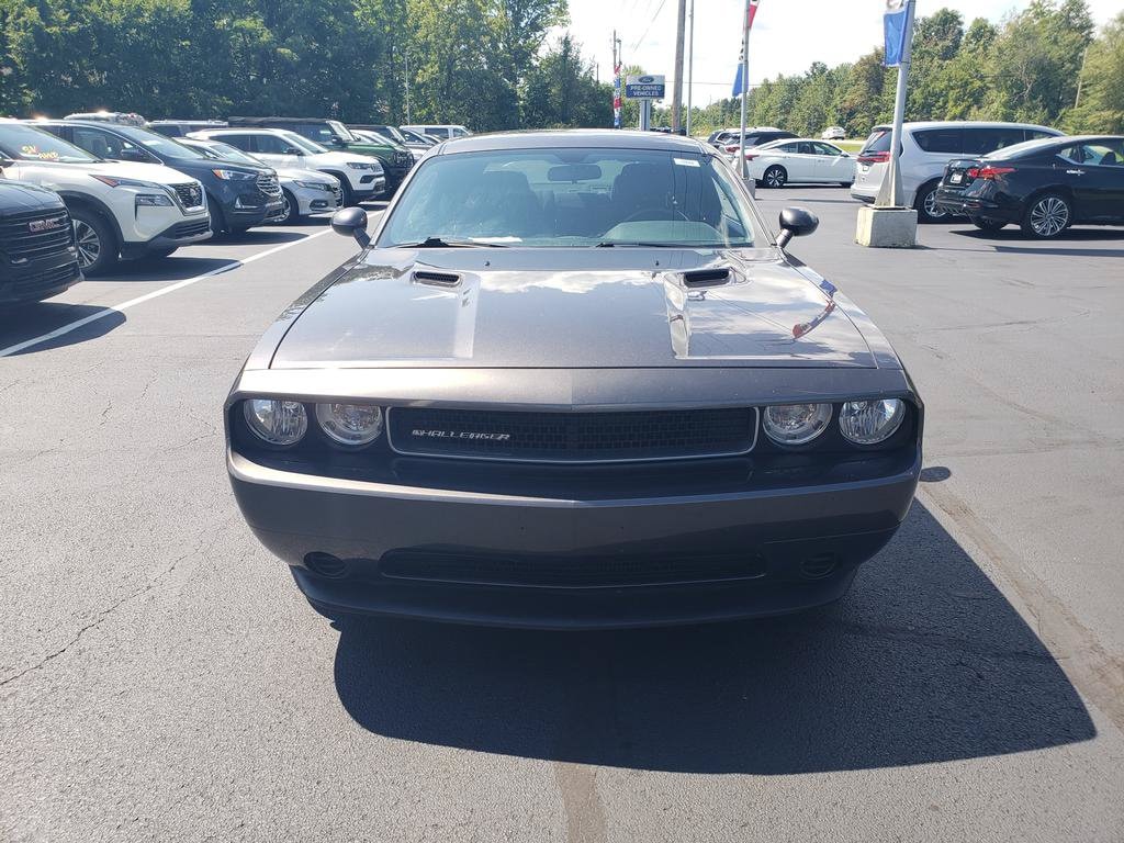 Used 2013 Dodge Challenger SXT with VIN 2C3CDYAG7DH724611 for sale in Cortland, OH