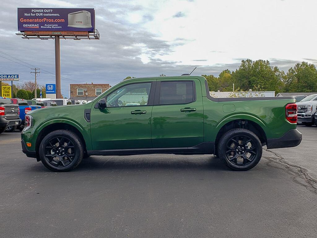 2025 Ford Maverick Lariat photo 3