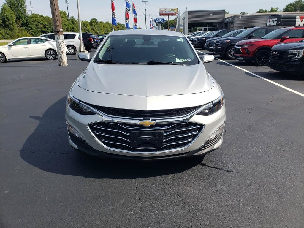 Used 2022 Chevrolet Malibu 1LT with VIN 1G1ZD5ST3NF172133 for sale in Cortland, OH