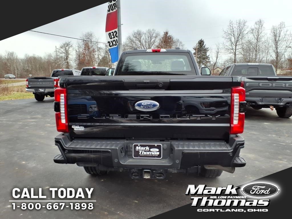 2024 Ford F-350 photo 4