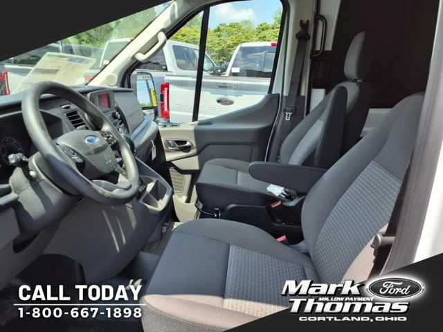 2025 Ford Transit Van Base - Photo 6