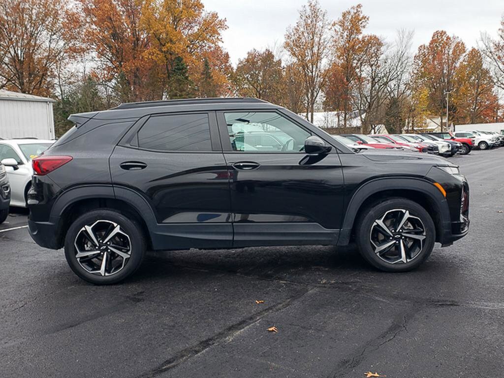2023 Chevrolet Trailblazer RS photo 2