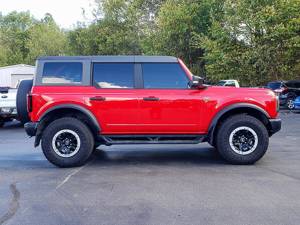 2023 Ford Bronco Badlands photo 4