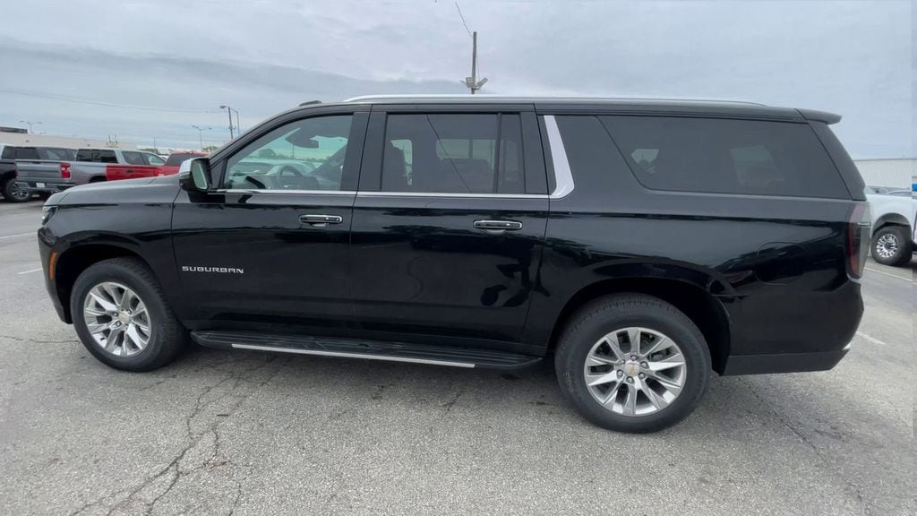 2026 Chevrolet Suburban Premier - Photo 7