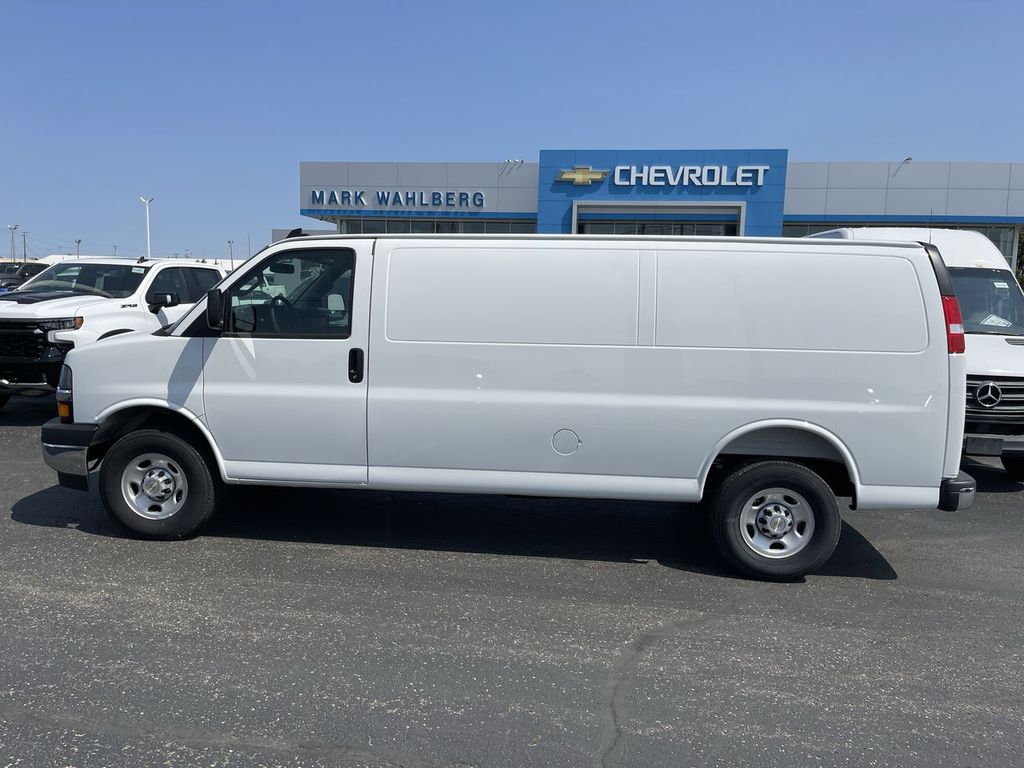 2025 Chevrolet Express Cargo Work Van - Photo 3