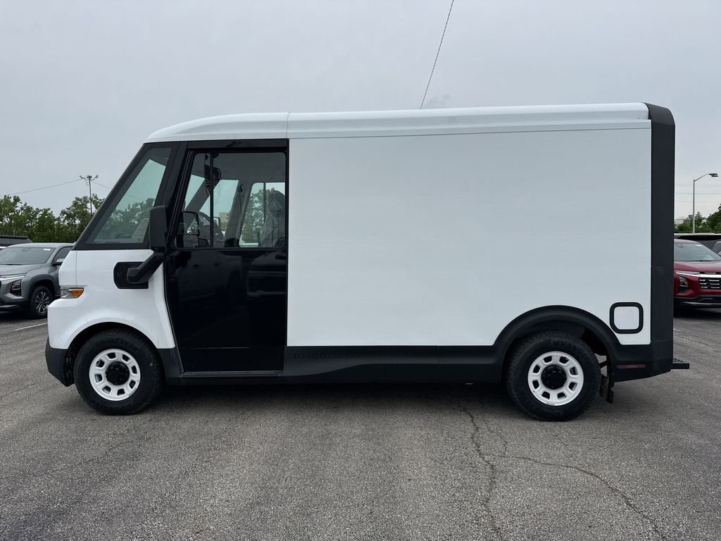 Used 2024 Chevrolet BrightDrop Zevo 400 with VIN 2G5ZJ2TY8R9103436 for sale in Vermilion, OH