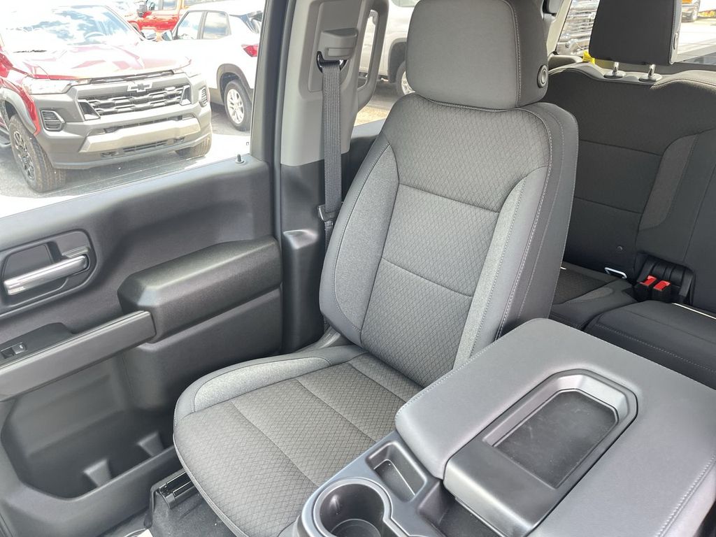 2026 Chevrolet Silverado 2500 HD Custom - Photo 23